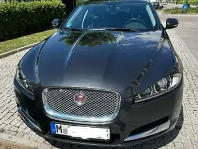 Używany Jaguar XF Sportbrake S 275 KM (202 kW) 2013 Czarny Kombi