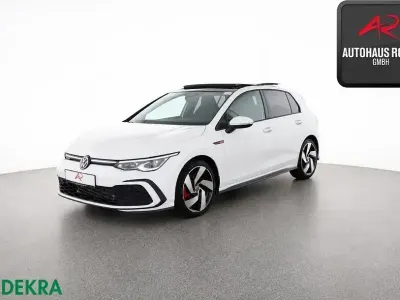 Gebraucht VW Golf VIII GTI 245 PS (180 kW) 2024 Pure white Limousine