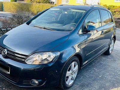 Blau Gebraucht 2010 VW Golf Plus Cross Team Van / Kleinbus | 7.199 € (Etwas zu teuer)
