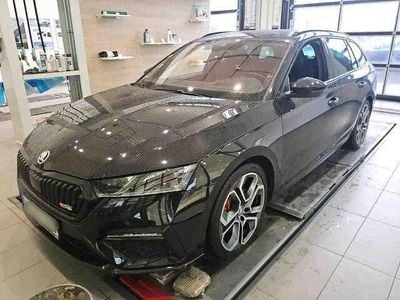 Blackmagic perleffekt (metallic) Gebraucht 2022 Skoda Octavia RS Limousine | 29.980 € (Fairer Preis)