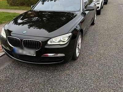 Gebraucht BMW 750 381 PS (280 kW) 2013 Schwarz Limousine