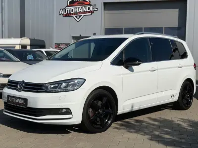 Gebraucht VW Touran Highline 190 PS (139 kW) 2018 Weiß Van / Kleinbus