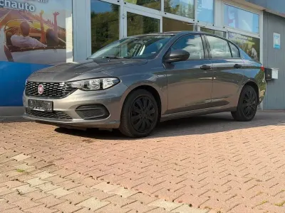 Gebraucht Fiat Tipo Pop 95 PS (69 kW) 2017 Grau Limousine
