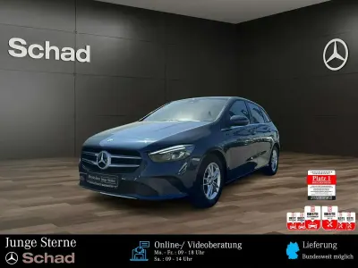 Używany Mercedes B200 Style 163 KM (119 kW) 2019 Niebieski Minivan