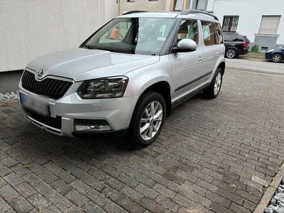 Gebraucht Skoda Yeti 150 PS (110 kW) 2015 Silber SUV