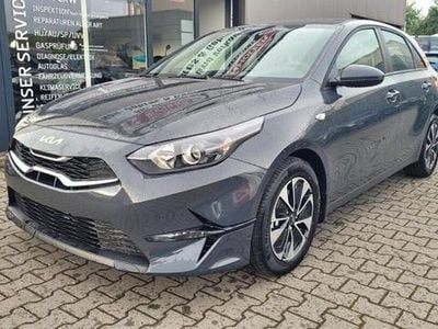 Gebraucht Kia Ceed 140 PS (102 kW) 2025 Grau Kleinwagen