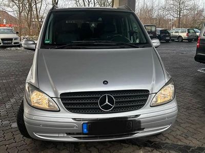 Gebraucht Mercedes Viano 150 PS (110 kW) 2010 Silber Van / Kleinbus