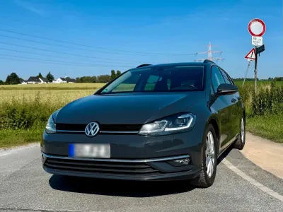Gebraucht VW Golf VII R 150 PS (110 kW) 2019 Grau Kombi