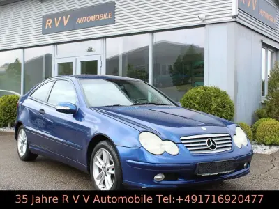 Używany Mercedes C180 143 KM (105 kW) 2002 Niebieski Coupe