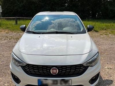 Weiß Gebraucht 2018 Fiat Tipo Kleinwagen | 8.700 € (Fairer Preis)