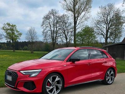 Gebraucht Audi A3 S-Line 150 PS (110 kW) 2023 Rot Limousine