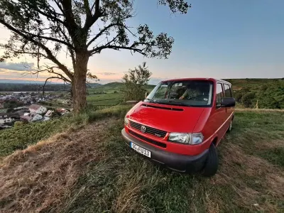 Gebraucht VW Multivan 102 PS (75 kW) 2000 Rot Van / Kleinbus