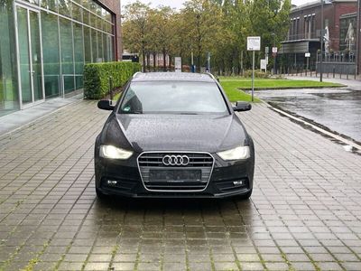 gebraucht Audi A4 Avant Attraction ultra SHZ NAVI TEMP PANO