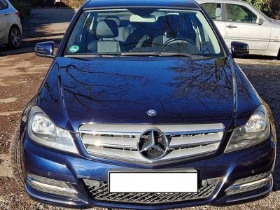 Gebraucht Mercedes C180 Avantgarde 156 PS (114 kW) 2011 Blau Limousine