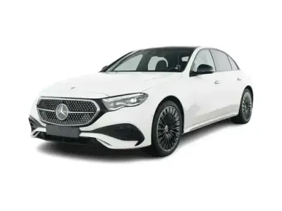 Second-hand Mercedes E300 AMG 204 CP (150 kW) 2025 Alb Berlinǎ