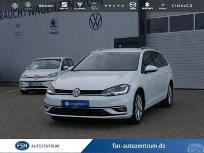 Weiß Gebraucht 2019 VW Golf VII Highline Kombi | 17.980 € (Fairer Preis)