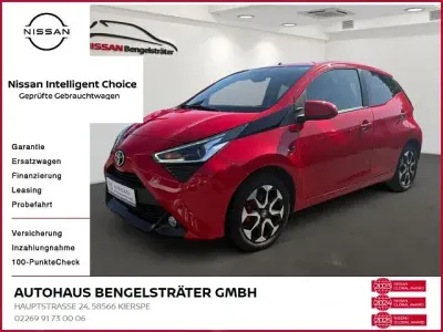 Gebraucht Toyota Aygo X-play 69 PS (50 kW) 2019 Rot Kleinwagen