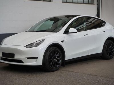 Weiß Gebraucht 2022 Tesla Model Y Standard Range SUV | 31.950 € (Fairer Preis)