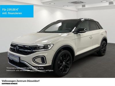 Second-hand VW T-Roc Style 150 CP (110 kW) 2023 Gri SUV