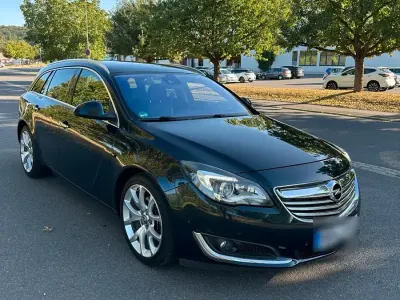 Gebraucht Opel Insignia 163 PS (119 kW) 2015 Grün Kombi