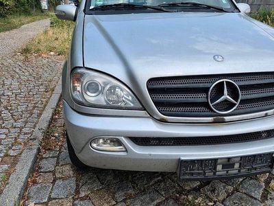 Mercedes ML270