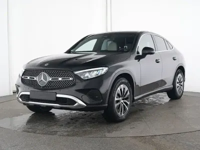 Gebraucht Mercedes GLC220 Avantgarde 197 PS (144 kW) 2025 Metalliclack obsidianschwarz Coupé