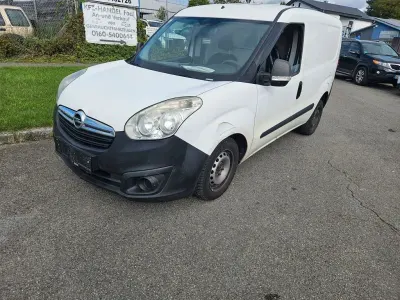 Gebraucht Opel Combo 90 PS (66 kW) 2013 Weiß Van / Kleinbus