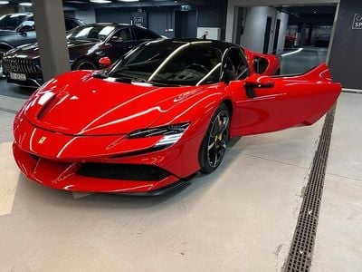 Gebraucht Ferrari SF90 999 PS (734 kW) 2023 Rot