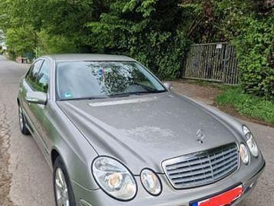 Brugt Mercedes E220 Avantgarde 150 HK (110 kW) 2006 Beige Sedan