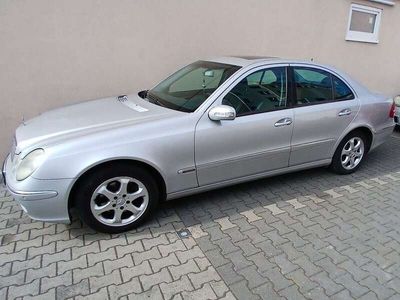 Mercedes E270