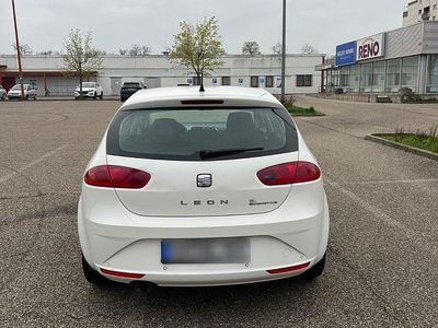 Usata Seat Leon Ecomotive 105 CV (77 kW) 2011 Bianco Utilitaria