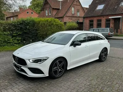 Gebraucht Mercedes CLA220 Shooting Brake 190 PS (139 kW) 2019 Weiß Kombi