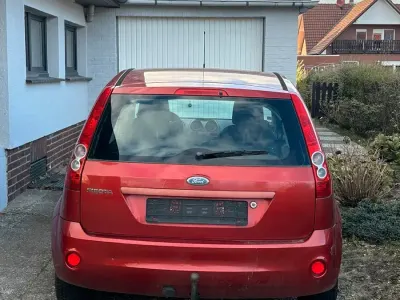Gebraucht Ford Fiesta 69 PS (50 kW) 2007 Orange Kleinwagen