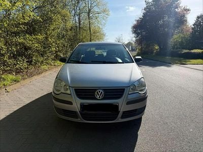 Second-hand VW Polo 54 CP (39 kW) 2007 Argintiu Hatchback