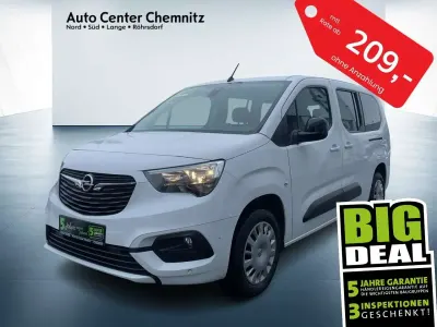 Używany Opel Combo Life Elegance 131 KM (96 kW) 2023 Biały Minivan