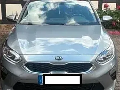 Gebraucht Kia Ceed Attract 101 PS (74 kW) 2020 Silber Kleinwagen