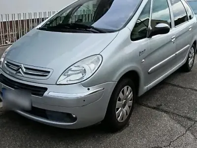 Gebraucht Citroën Xsara Picasso 118 PS (86 kW) 2005 Silber Van / Kleinbus