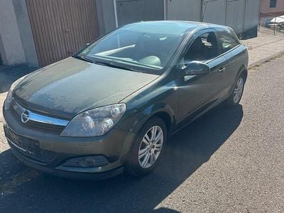 Opel Astra GTC
