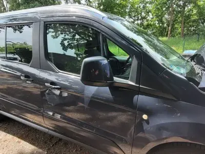 Gebraucht Ford Tourneo Connect Titanium 150 PS (110 kW) 2015 Grau Van / Kleinbus