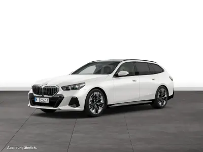 Gebraucht BMW 520 Sport Line 197 PS (144 kW) 2025 Weiß Kombi