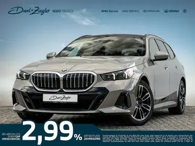 Gebraucht BMW 520 M Sport 197 PS (144 kW) 2025 Oxidgrau ii metallic Kombi