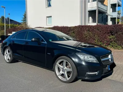 Gebraucht Mercedes CLS350 AMG line 306 PS (225 kW) 2011 Schwarz Coupé