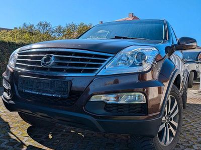 Gebraucht SsangYong Rexton Crystal 155 PS (114 kW) 2013 Braun SUV