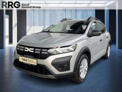 Gebraucht Dacia Sandero Essentiel 101 PS (74 kW) 2024 Mondsteingrau (grau) Limousine