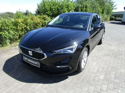Gebraucht Seat Leon Style 116 PS (85 kW) 2021 Mitternachtsschwarz Limousine