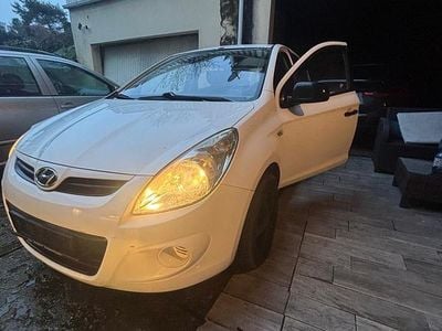 Gebraucht Hyundai i20 78 PS (57 kW) 2008 Weiß Kleinwagen