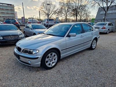 Gebraucht BMW 320 Sport Line 170 PS (125 kW) 2001 Silber Limousine