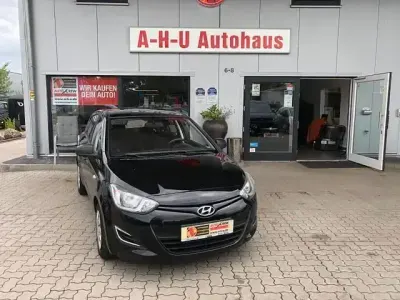 Gebraucht Hyundai i20 Edition 86 PS (63 kW) 2013 Black diamond Kleinwagen