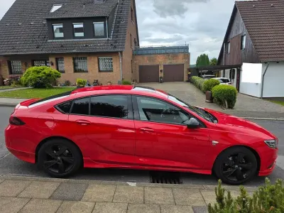 Gebraucht Opel Insignia Innovation 165 PS (121 kW) 2019 Rot Limousine