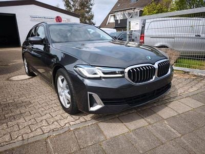 Second-hand BMW 530 Luxury Line 286 CP (210 kW) 2021 Gri Berlinǎ